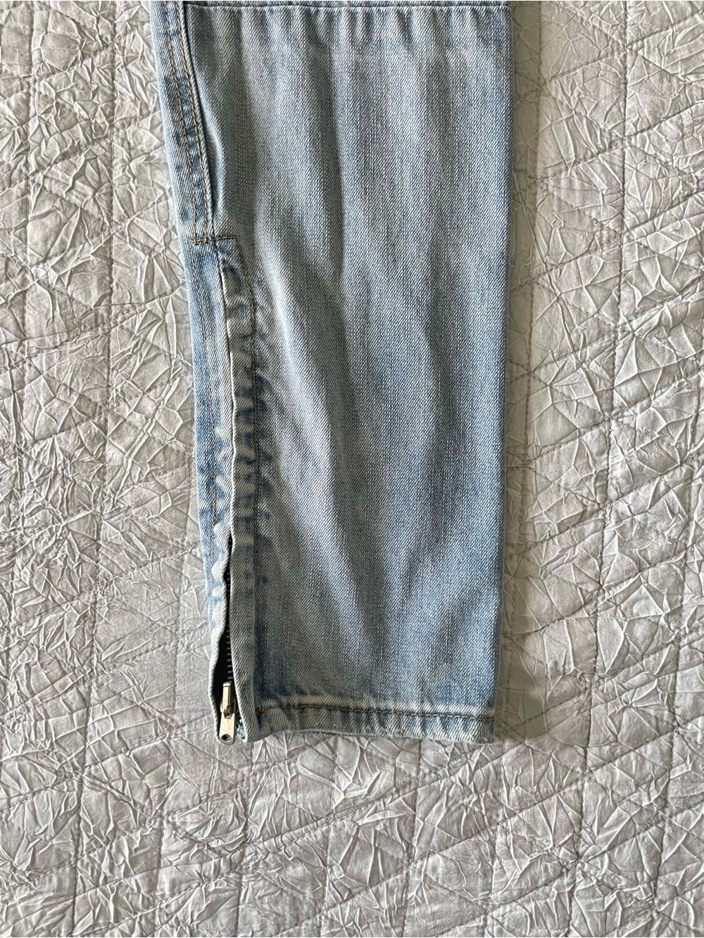 Men's Slim Fit Distressed Jeans - 36W - Picture 4 of 7